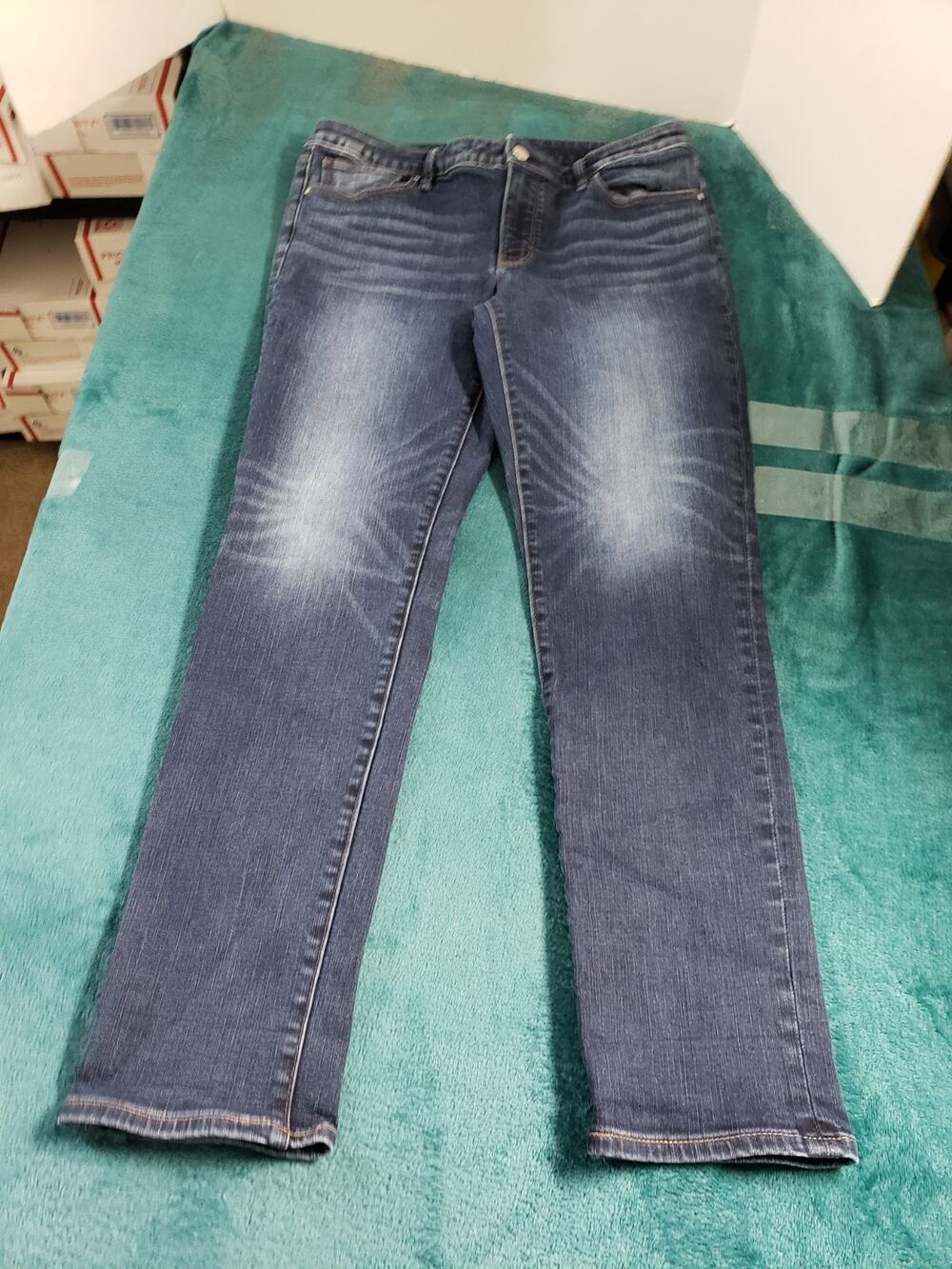 White House Black Market Jeans Size 8 Womens Blue Stretch Mid Rise Slim Straight